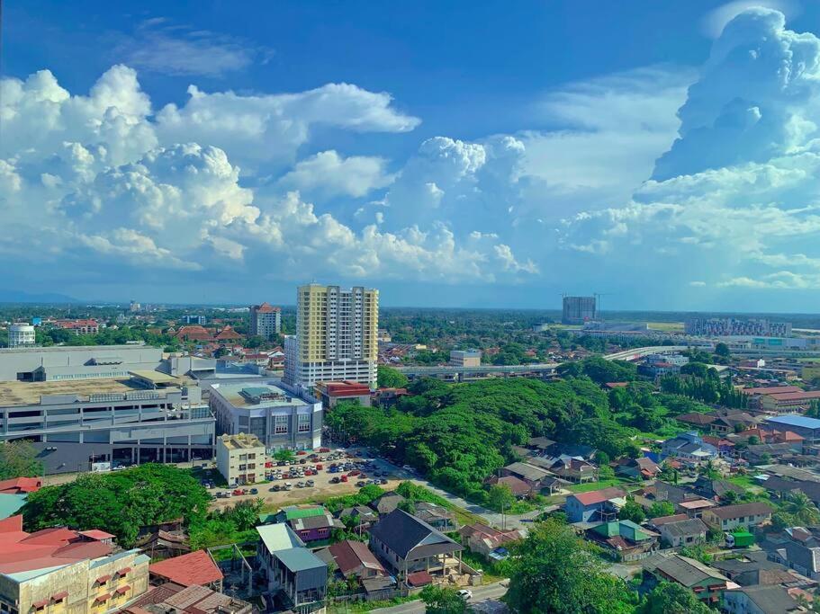 Netflix 2 Bedroom Troika Kota Bharu Homestay 1812 Exteriör bild