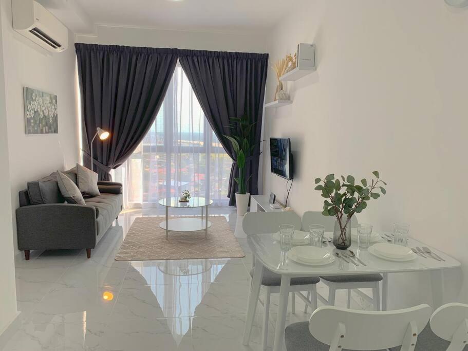 Netflix 2 Bedroom Troika Kota Bharu Homestay 1812 Exteriör bild
